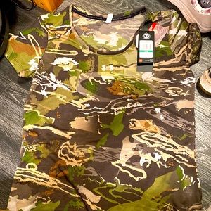 Womens new camo tee